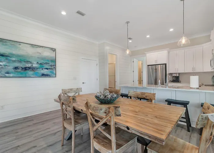 Holiday home Azure Horizon Beachfront Charm In