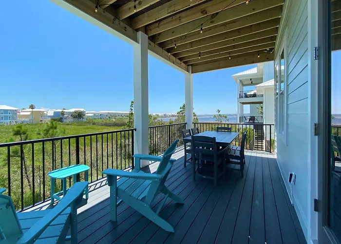 Holiday home Azure Horizon Beachfront Charm In Gulf Shores
