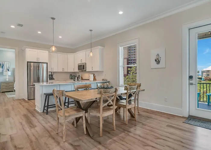Azure Horizon Beachfront Charm In Holiday home Gulf Shores