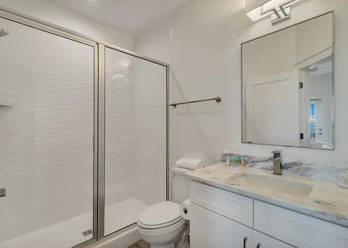 Holiday home Azure Horizon Beachfront Charm In Gulf Shores